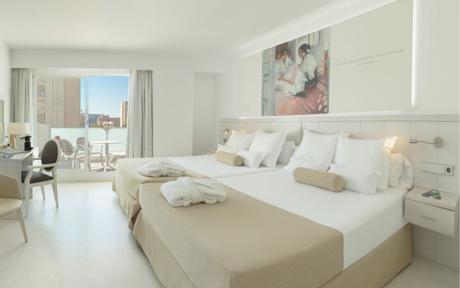 'the tower' terrace solarium jacuzi premium Villa Luz Family Gourmet & All Exclusive Hotel Gandía